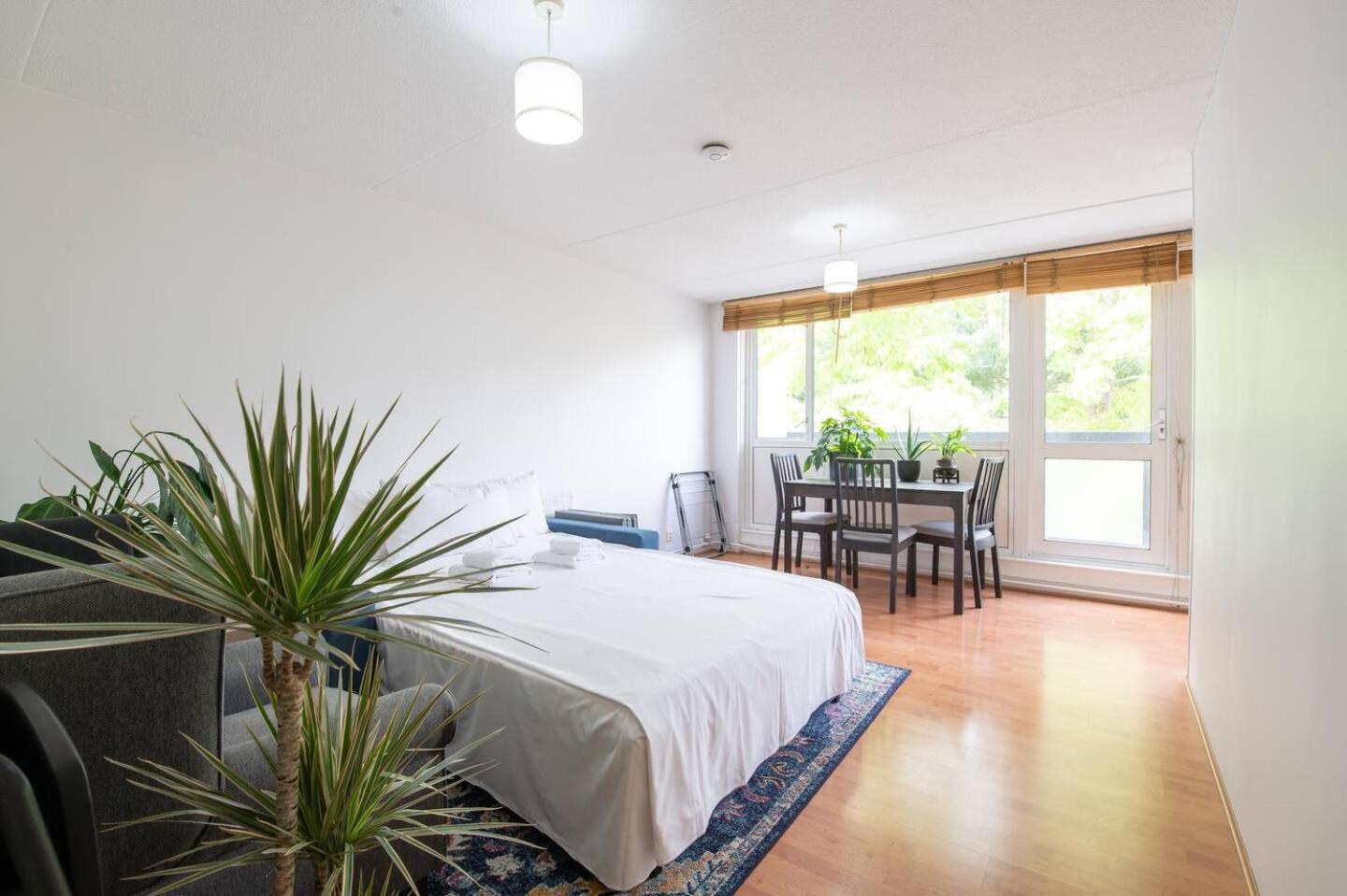 Pass The Keys Whitechapel With Balcony Appartamento *